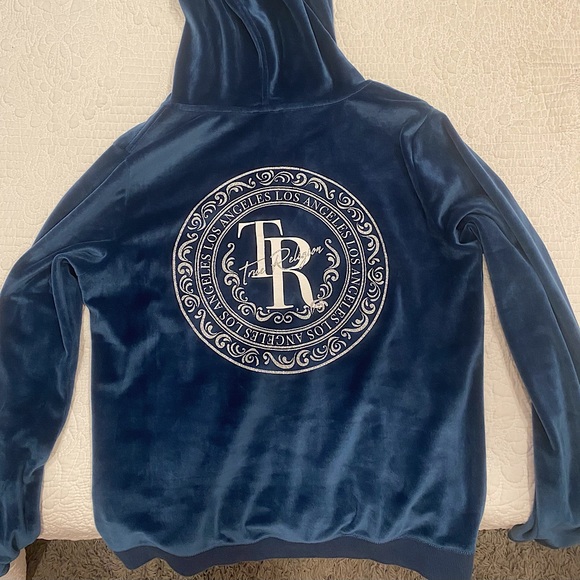 True Religion velvet zip up. Brand new and never worn. Size Medium. - Picture 2 of 4